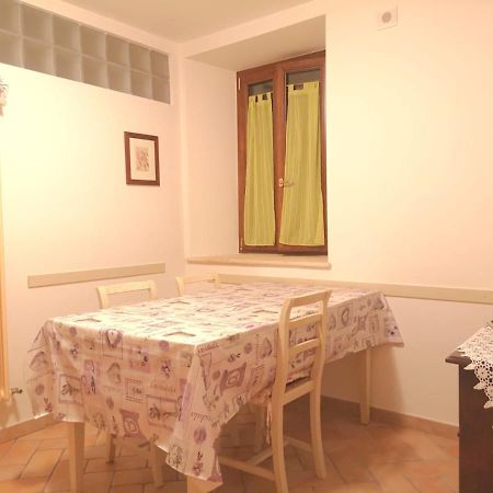 Hotel Casa Mica à Abbadia San Salvator Extérieur photo