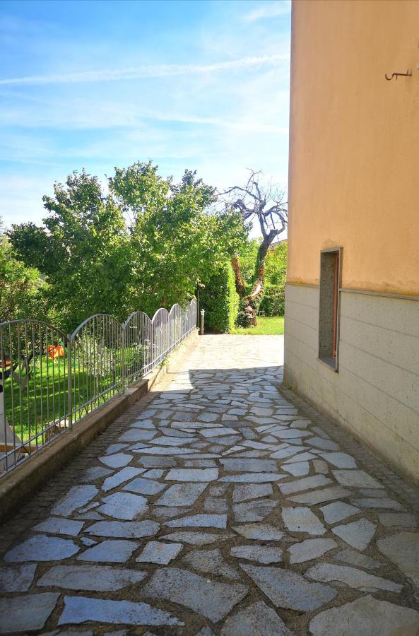 Hotel Casa Mica à Abbadia San Salvator Extérieur photo